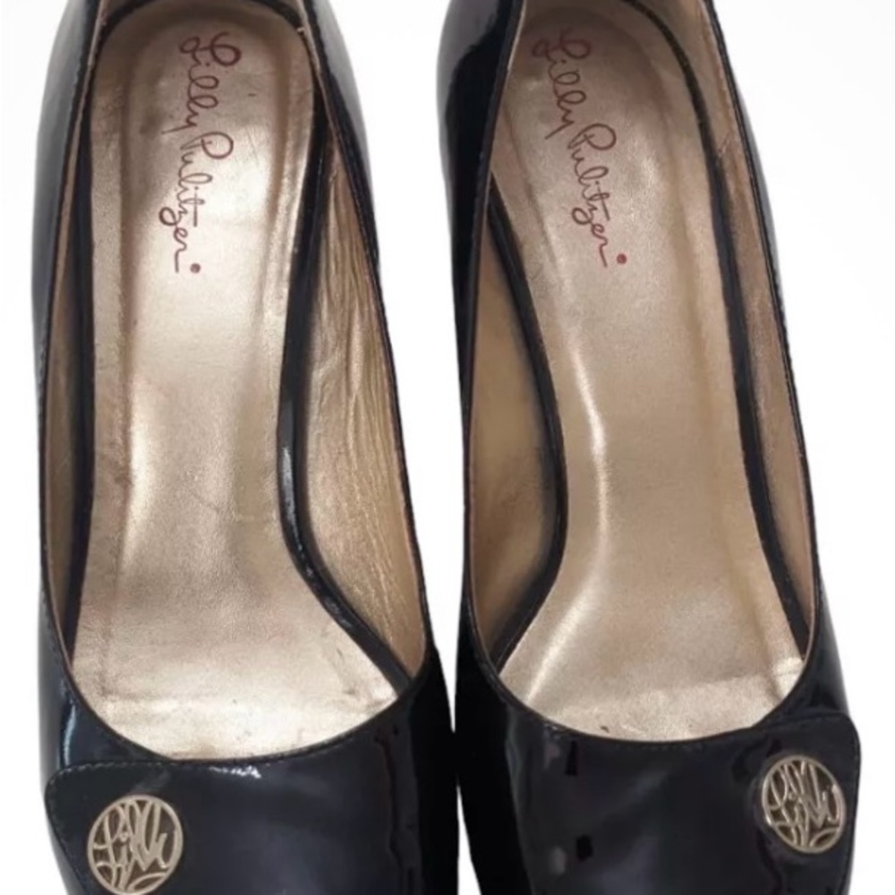 Lilly Pulitzer Black Heels with Silver Medallion